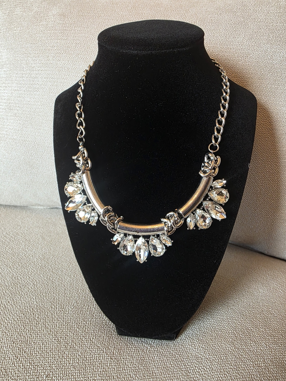 Silver Tone Statement Necklace Clear Rhinestone Bib Chunky Chain